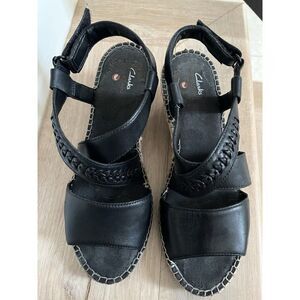 Clarks Womens Petrina Bay Wedge Leather Sandal Size 8M Black Everyday Casual Y2K
